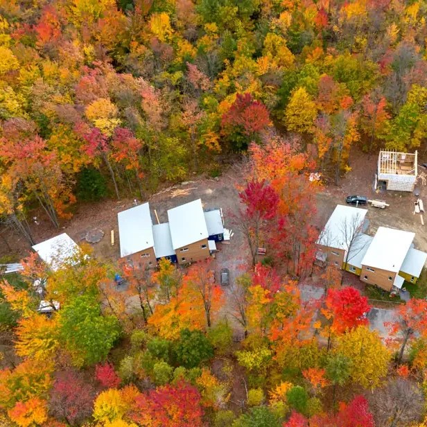 Vue aérienne du projet résidentiel de Foncier solidaire à Dunham. Crédit photo: Alain Roberge, La Presse.